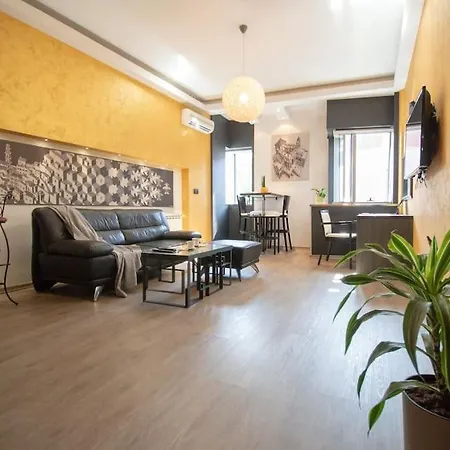 Green Central Studio Apartman Újvidék