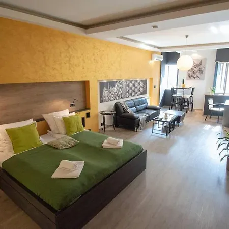 Apartman Green Central Studio *
