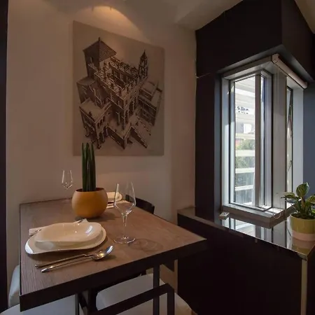 Green Central Studio Apartment Novi Sad